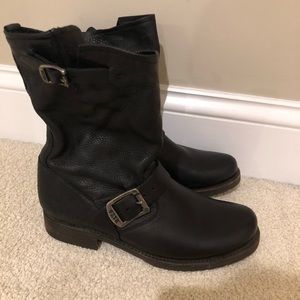 Frye Veronica Boots Black sz 6
